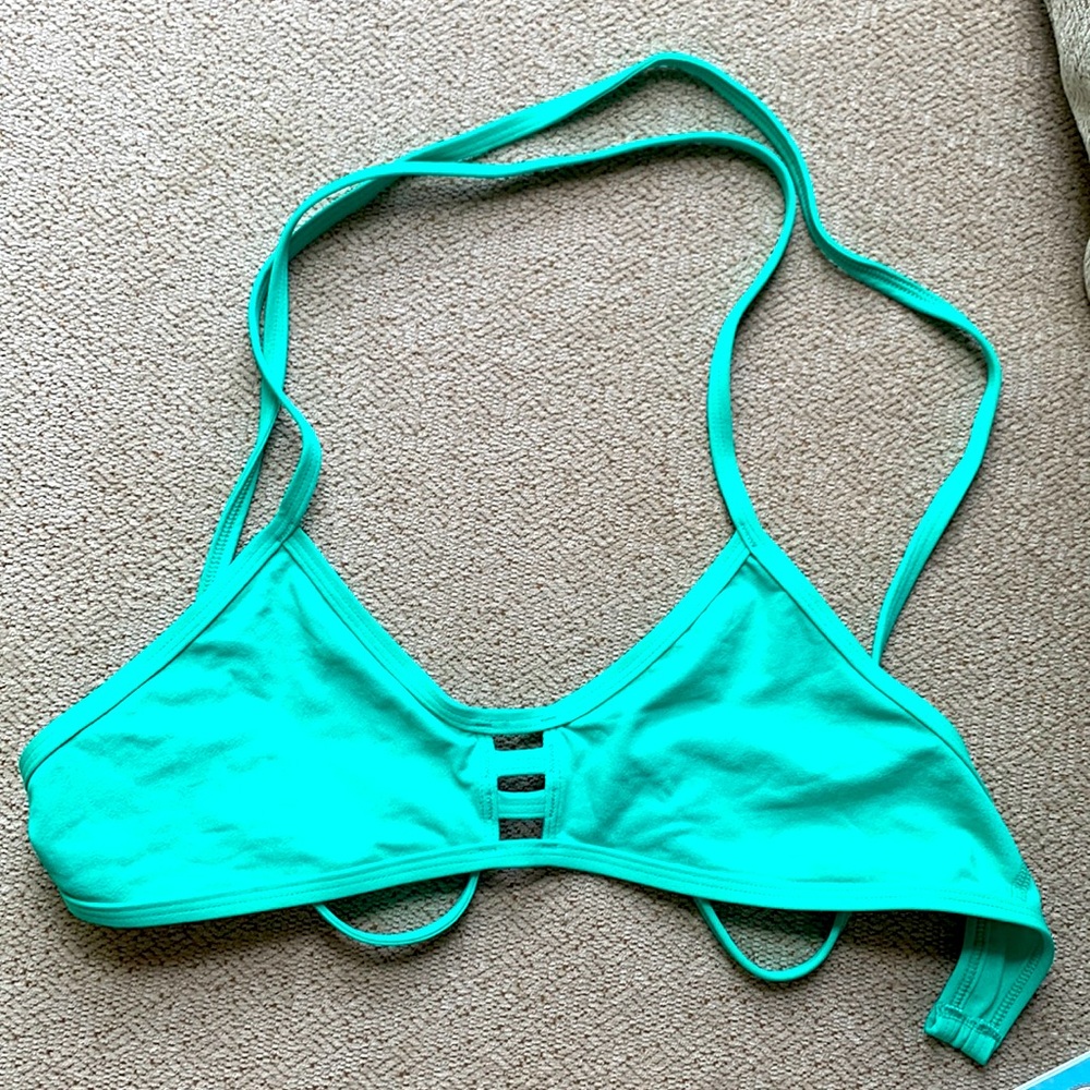 Jolyn tomcat athletic swim top size XL fits like a M